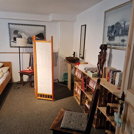 Grosses Gemuetliches Zimmer Mit Eigener Dusche Und Sauna Auf Wunsch Rheinstetten Dış mekan fotoğraf